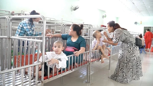 Các trẻ em đang được chăm sóc tại mái ấm Thiện Duyên.
