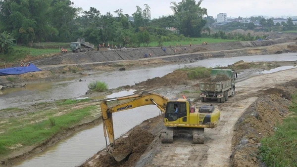 Mặt bằng không liền thửa đã ảnh hưởng nhiều tới tiến độ thi công Dự án Quản lý đa thiên tai lưu vực sông Nậm Rốm tại tỉnh Điện Biên. 
