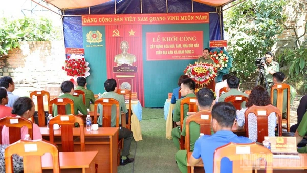 Quang cảnh lễ khởi công điểm tại xã Đam Rông 3, tỉnh Lâm Đồng.
