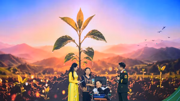 Anh Đỗ Hà Cừ, nạn nhân da cam thế hệ thứ hai (ngồi giữa) chia sẻ tại Chương trình “Hành trình hy vọng” nhân kỷ niệm 65 năm Ngày Thảm họa da cam ở Việt Nam.