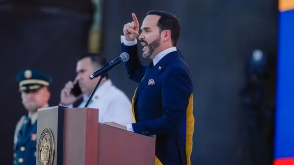 Ông Abelardo de la Espriella phát biểu nhậm chức ngày 7/8. (Ảnh: Trang X chính thức của ông Abelardo De La Espriella) 