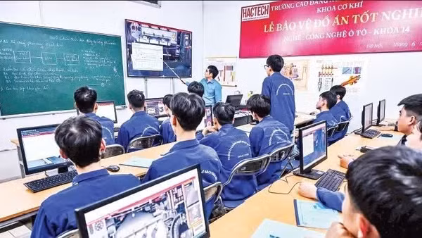 Với chính sách mới, người học có thể tích lũy kết quả học tập theo từng chặng. (Ảnh: THÀNH ĐẠT) 