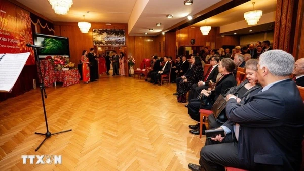 Quang cảnh chương trình Xuân Quê hương 2026 tại Bulgaria. (Ảnh TTXVN phát)