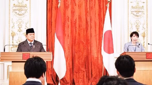 Hai nhà lãnh đạo Indonesia và Nhật Bản thông báo kết quả hội đàm.