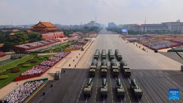 Đội hình tên lửa hạt nhân tham gia cuộc duyệt binh tại Thủ đô Bắc Kinh, Trung Quốc, ngày 3/9/2025. (Ảnh: Xinhua) 