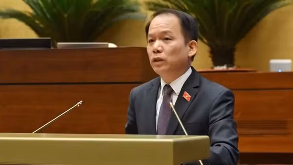 Bộ trưởng Tư pháp Hoàng Thanh Tùng giải trình trước Quốc hội về các nội dung đại biểu quan tâm. (Ảnh: THỦY NGUYÊN) 