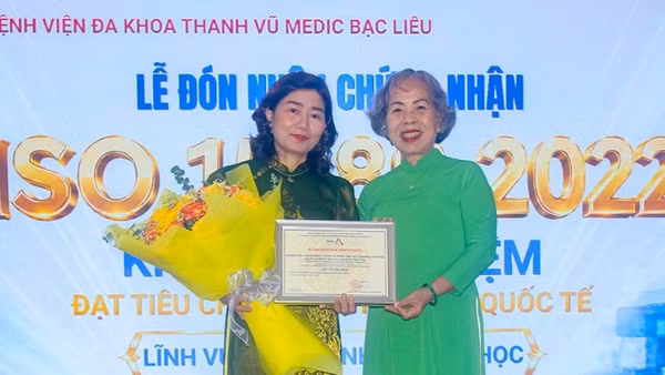 Bệnh viện Đa khoa Thanh Vũ Medic Bạc Liêu đạt chứng nhận tiêu chuẩn quốc tế về chất lượng phòng xét nghiệm y khoa. (Ảnh: TRỌNG DUY)