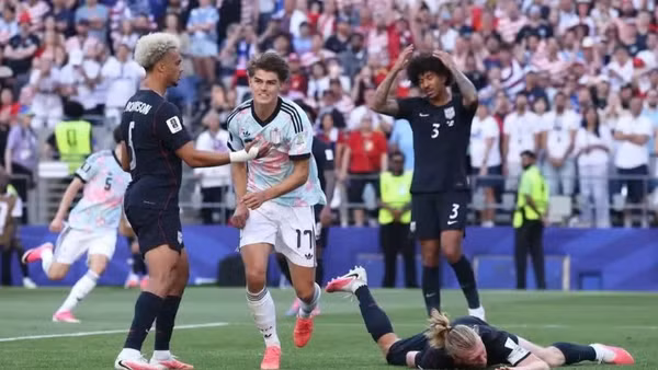 Đội tuyển Bỉ (áo trắng) giành chiến thắng thuyết phục trước Mỹ. (Ảnh: FIFA) 