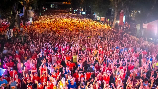 Lan tỏa “Bước chạy vì một Việt Nam vượt trội”, hàng chục nghìn người cùng Techcombank trao cơ hội bước đi cho trẻ em Việt 