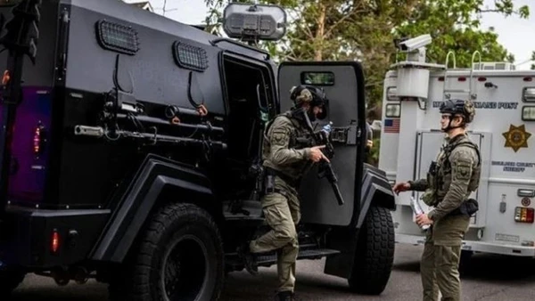 Cảnh sát Mỹ điều tra tại hiện trường một vụ tấn công. (Ảnh: CBS News/TTXVN) 