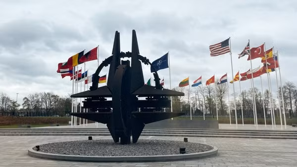 Trụ sở NATO tại thủ đô Brussels, Vương quốc Bỉ. (Ảnh: TÂN HOA XÃ)
