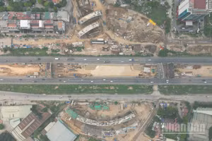 [Ảnh] Nút giao Vành đai 3,5-Đại lộ Thăng Long: Điểm nhấn hạ tầng phía tây Thủ đô