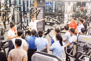 Chuyên gia của EVO Việt Nam hướng dẫn việc huấn luyện thể thao, sơ cứu và hồi phục chấn thương.