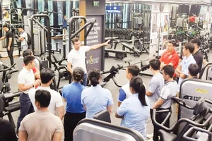 Chuyên gia của EVO Việt Nam hướng dẫn việc huấn luyện thể thao, sơ cứu và hồi phục chấn thương.