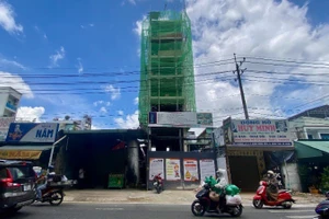 Một công trình xây dựng nhà ở riêng lẻ tại quận Bình Tân, Thành phố Hồ Chí Minh. Ảnh: Báo Nhân Dân