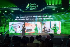 Bà Nguyễn Thanh Anh, Giám đốc Tiếp thị và Thương mại doanh nghiệp, Grab Việt Nam chia sẻ tại sự kiện.