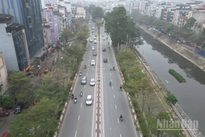 [Ảnh] Hiện trạng đường Láng trước phương án mở rộng lên gần 54m