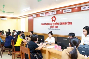Từ ngày 1/7-14/11, các cấp chính quyền ở Hà Tĩnh đã tiếp nhận 264.085 hồ sơ, thủ tục hành chính, trong đó tỷ lệ trước và đúng hạn đạt 97,9%.