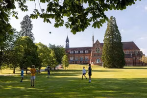 Sunshine Group và Cranleigh School ký kết hợp tác chiến lược, đồng kiến tạo hệ thống giáo dục chuẩn Anh Quốc tại Việt Nam