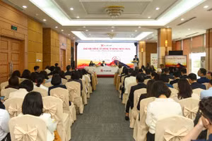 Quang cảnh đại hội