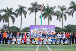 Mô hình Phygital Football đem đến luồng gió mới trong phong trào thể thao sinh viên.
