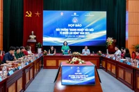 Toàn cảnh họp báo.