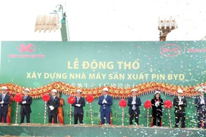 Lễ động thổ xây dựng Nhà máy sản xuất pin BYD.