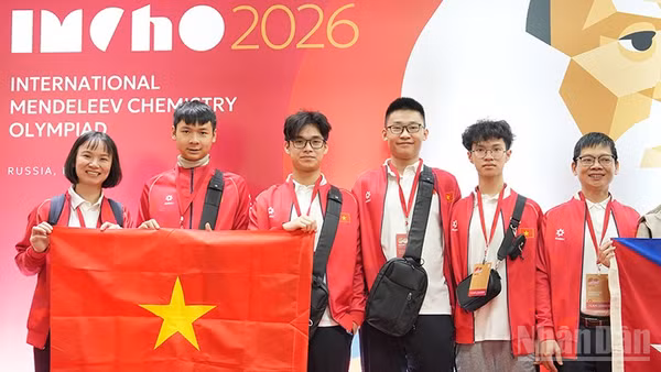 Đội tuyển Việt Nam tham dự kỳ thi Olympic Hóa học quốc tế Mendeleev lần thứ 60 tại Liên bang Nga. (Ảnh: XUÂN HƯNG)