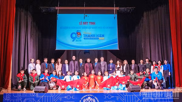 Lễ mít-tinh kỷ niệm 95 năm Ngày thành lập Đoàn Thanh niên Cộng sản Hồ Chí Minh.