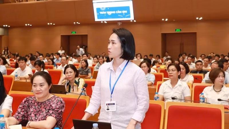 Đại diện các xã, phường nêu ý kiến tại Hội nghị.