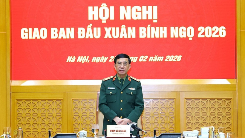 Đại tướng Phan Văn Giang phát biểu tại hội nghị giao ban đầu Xuân Bính Ngọ 2026. Ảnh: BQP