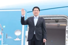 Chủ tịch nước Lương Cường lên đường dự Tuần lễ Cấp cao APEC lần thứ 32 tại Hàn Quốc.