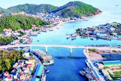 Cầu Lạch Quèn thuộc dự án đường ven biển Nghi Sơn-Cửa Lò.