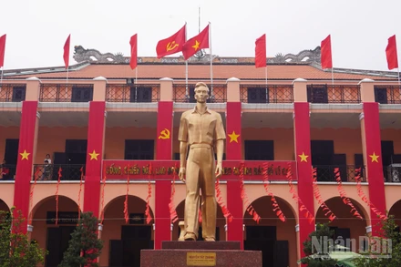 Bến Nhà Rồng nay là Bảo tàng Hồ Chí Minh-chi nhánh Thành phố Hồ Chí Minh. Không chỉ là di tích quốc gia đặc biệt, nơi đây còn là biểu tượng văn hóa và niềm tự hào của người dân Thành phố Hồ Chí Minh suốt hơn một thế kỷ qua.