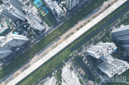 Vành đai 3 Thành phố Hồ Chí Minh đang đẩy nhanh thi công, tập trung hoàn thiện các gói thầu trọng yếu để kịp vận hành ngày 19/12.