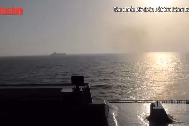 [Video] Mỹ duy trì phong tỏa cảng biển Iran giữa lúc đàm phán tiếp diễn 