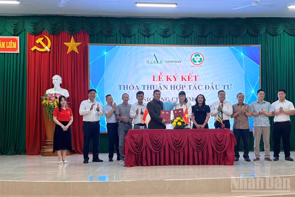 Doanh nghiệp ký kết hợp tác đầu tư. (Ảnh: THANH HẢI)