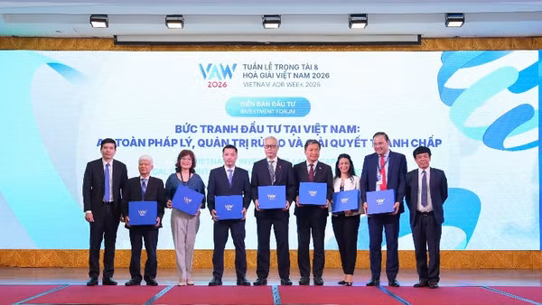 Diễn đàn “Bức tranh đầu tư tại Việt Nam: An toàn pháp lý, Quản trị rủi ro và Giải quyết tranh chấp” được tổ chức ngày 27/5 tại Hà Nội.