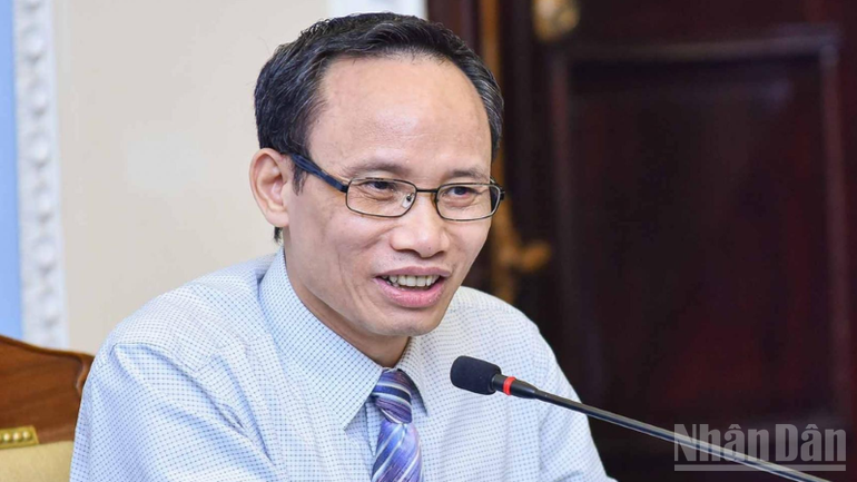Tiến sĩ Cấn Văn Lực, Chuyên gia kinh tế trưởng BIDV, thành viên Hội đồng Tư vấn chính sách của Thủ tướng Chính phủ. ndo_br_tsluc.png