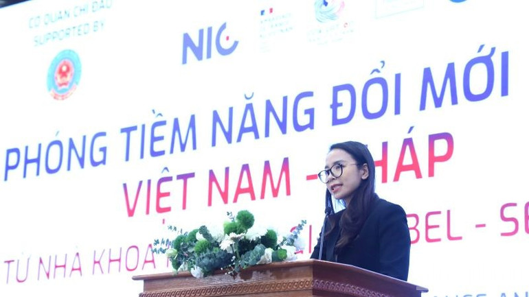 Bà Kim Ngọc Thanh Nga, Phó Giám đốc Trung tâm Đổi mới Sáng tạo Quốc gia phát biểu tại diễn đàn. (Ảnh: HNV) ndo_br_vp4.jpg