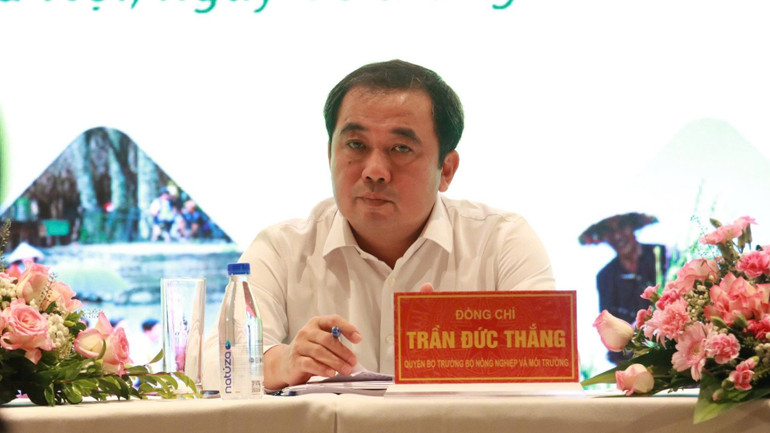 លោក Tran Duc Thang រដ្ឋមន្ត្រីក្រសួងកសិកម្ម និងបរិស្ថានស្តីទី។ ocop2.jpg