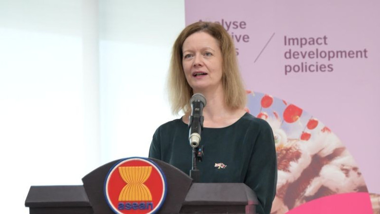 Đại sứ Phái đoàn Vương quốc Anh tại ASEAN, bà Helen Fazey. foto-5.jpg