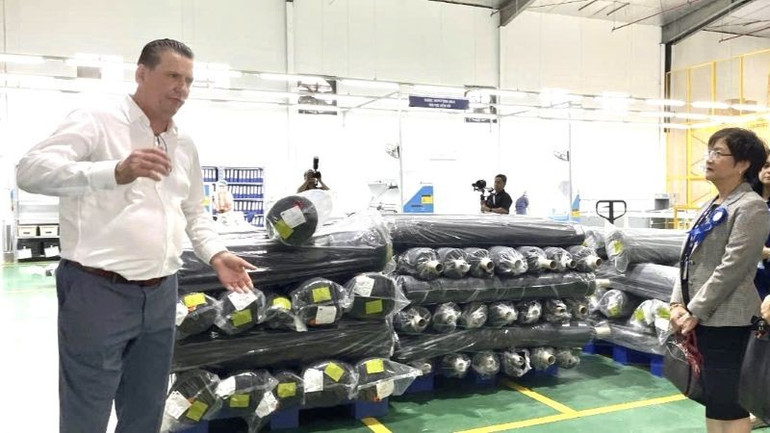 Giới thiệu tại khuôn viên trong cơ sở sản xuất của nhà máy thuộc Tập đoàn LTP. ltp3.jpg