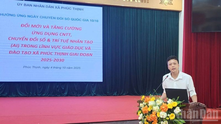Ông Nguyễn Thái Minh, Giám đốc Công ty Cổ phần Công nghệ Fermat, chia sẻ về tổng quan chuyển đổi số và vai trò của AI. (Ảnh: PV) ndo_br_phthinh1.jpg