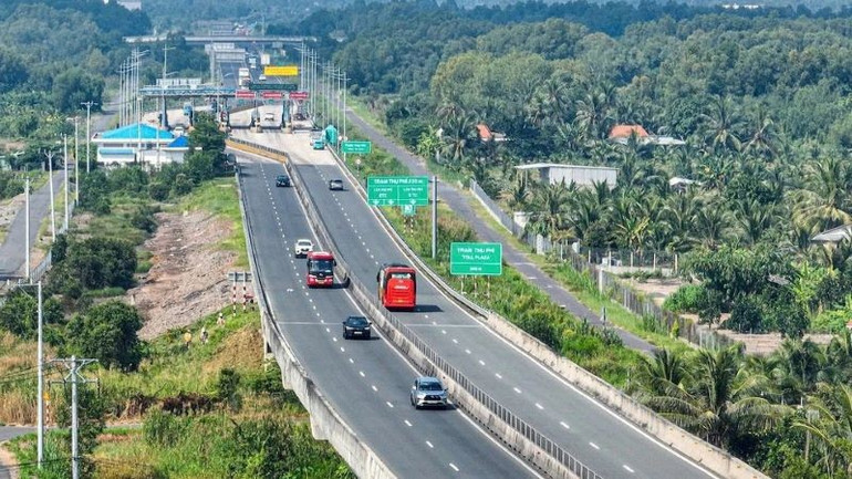 Nghị quyết 68 được kỳ vọng mang lại nhiều tín hiệu tích cực cho lĩnh vực bất động sản và logictics. (Ảnh: PV) bds-caotoc.jpg