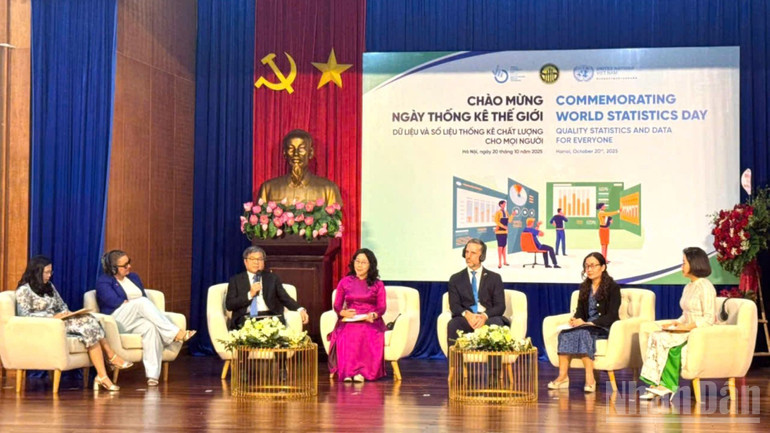 Tọa đàm cấp cao trong khuôn khổ chương trình mang chủ đề "Thống kê vì tương lai bền vững trong kỷ nguyên số-Hành trình giám sát SDG của Việt Nam". ndo_br_ngaytktg-tdam.jpg