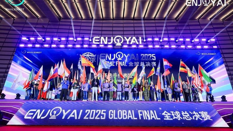 Успіх сезону Enjoy AI 2025 зумовлений підтримкою учнів, вчителів, шкіл, батьків та допоміжних організацій, особливо OneSpace – офіційного представника Enjoy AI international у В’єтнамі під егідою Національного інноваційного центру (NIC). aithi2.jpg