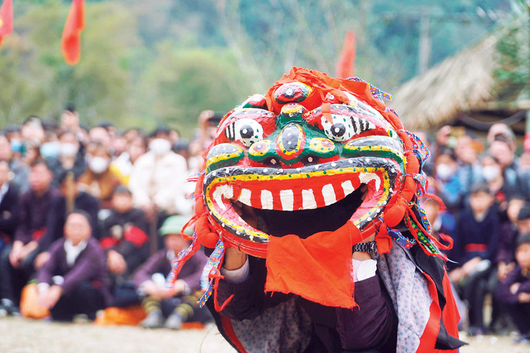 Bảo tồn và phát huy giá trị văn hóa dân gian 1-bao-ton-va-phat-huy-gia-tri-van-hoa-da.jpg