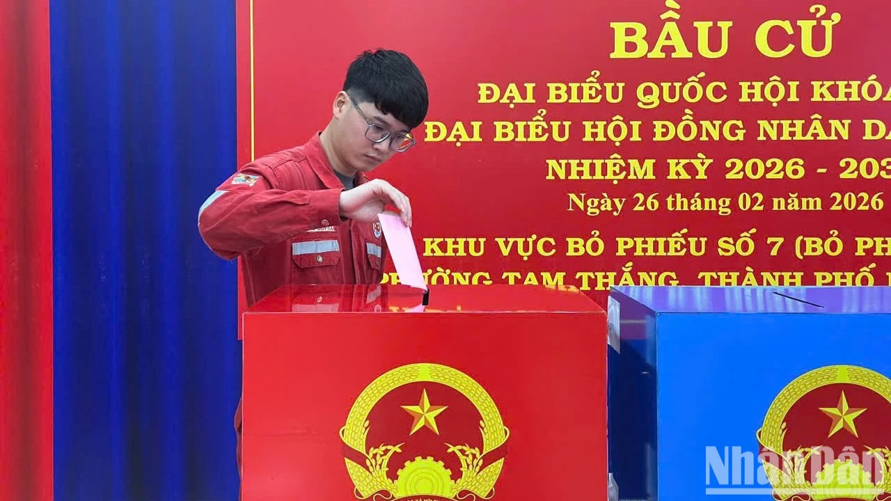 Quy trình đặc biệt hoãn hoặc tổ chức bầu cử sớm: Ủy ban Bầu cử trình Hội đồng quốc gia