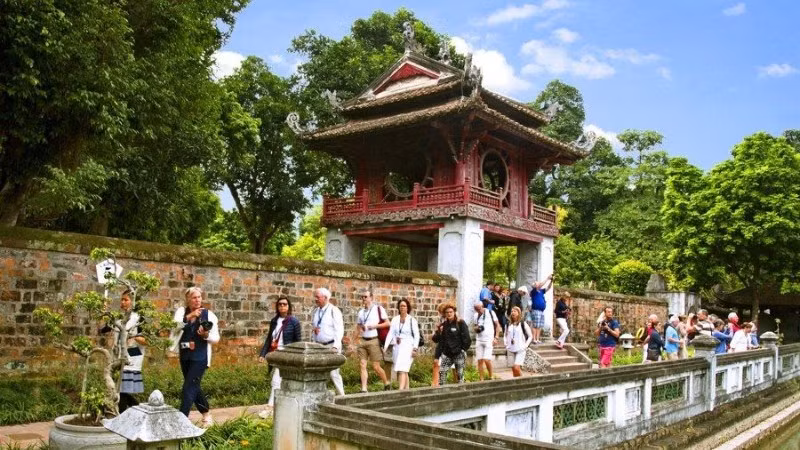 Du lịch Hà Nội đang chứng tỏ sức hút ngày một mạnh mẽ.